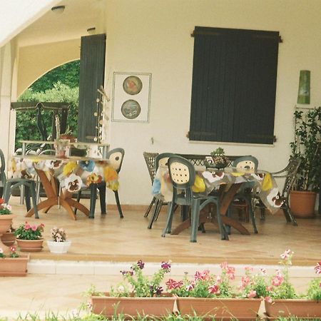 Villa Adelina Саррок Екстер'єр фото